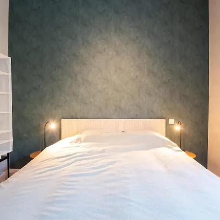 Brand New With Garden And Parking Διαμέρισμα